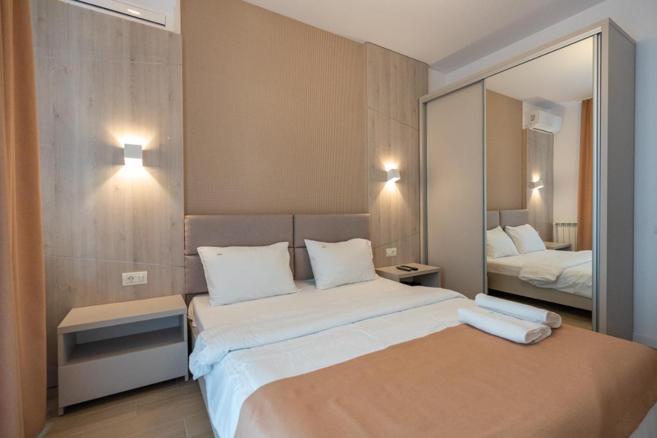 Lotus Mamaia