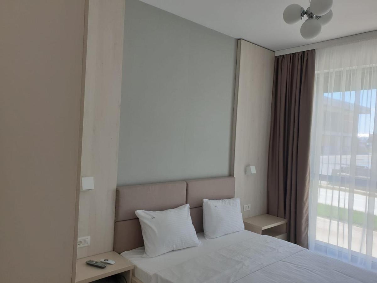 Aparthotel Lotus *
