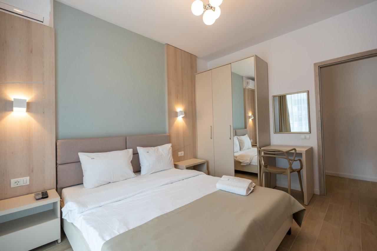 Lotus Aparthotel *