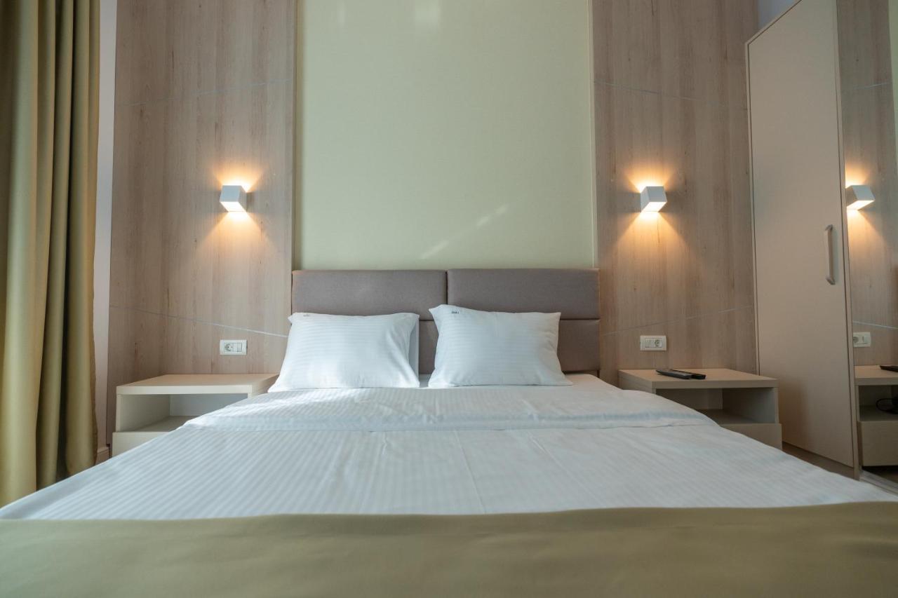 Aparthotel Lotus *