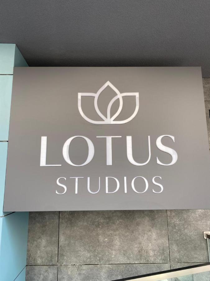 Lotus Mamaia